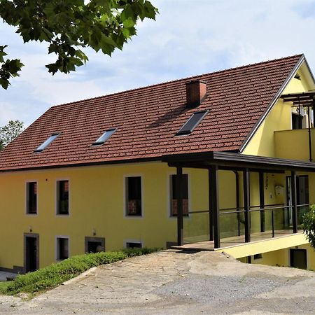 Apartmaji Maln Dolenjske Toplice Exterior photo