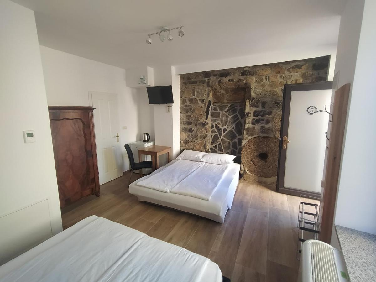 Apartmaji Maln Dolenjske Toplice Exterior photo