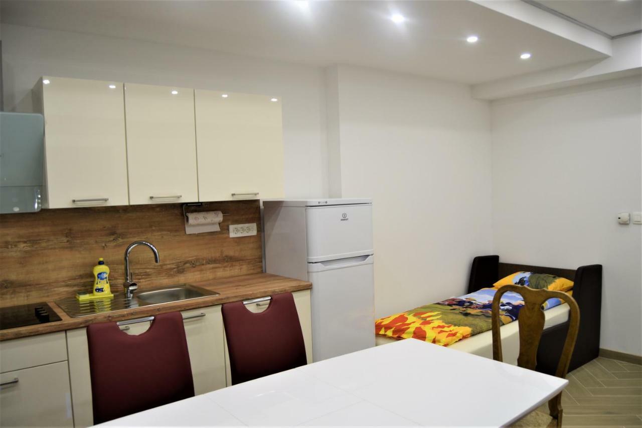 Apartmaji Maln Dolenjske Toplice Exterior photo
